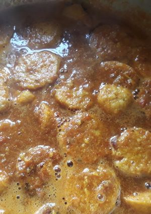 बेसन के गट्टे की सब्जी (besan ke gatte ki sabzi recipe in Hindi) रेसिपी मुख्य फोटो