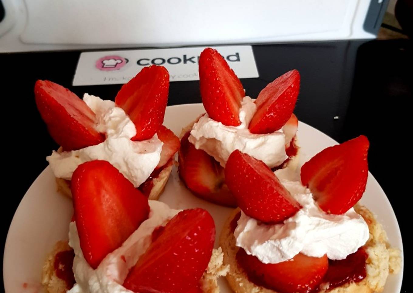 Butterfly Strawberry Scones ðŸ˜