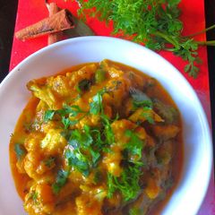 A picture of Cauliflower with Gravy.