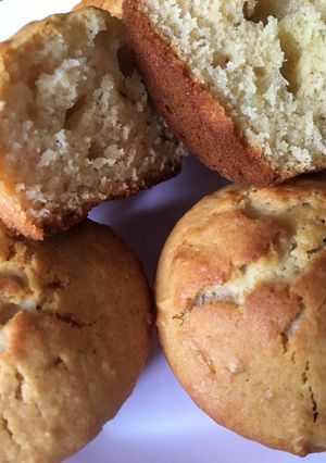 Una foto de Muffins de manzana y miel