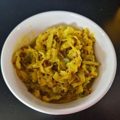 A picture of Cabbage sambharo (stir fry).