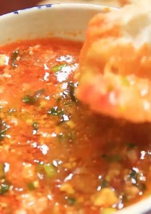 Hình của món Sốt chan bánh mì công thức YT: Cười Khúc Khích.