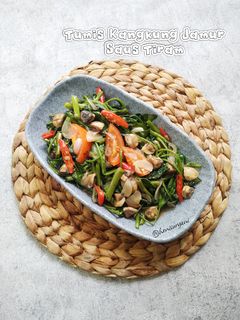 Foto resep 554. Tumis Kangkung Jamur Saus Tiram