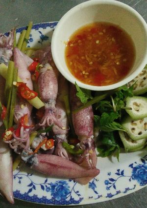 Hình của món Mực hấp sả.
