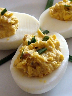 Una foto de Huevos rellenos