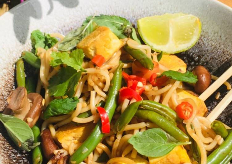 Recipe of Any-night-of-the-week Tofu and shiitake mushroom noodles