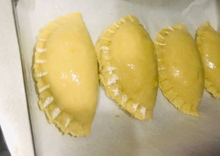 Steps to Make Quick Mini baked meat pies