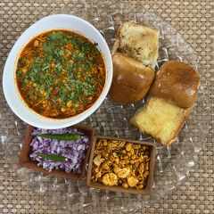A picture of Spicy misal Pav.