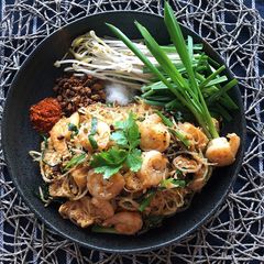 A picture of 🧑🏽‍🍳🧑🏼‍🍳 How to Make Pad Thai with Glass Noodles • Pad Thai Sauce Recipe.