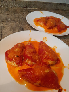 Una foto de Pimientos rellenos de merluza