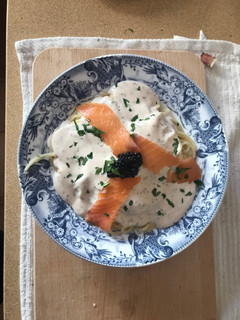 Una foto de Espaguetis con salmón