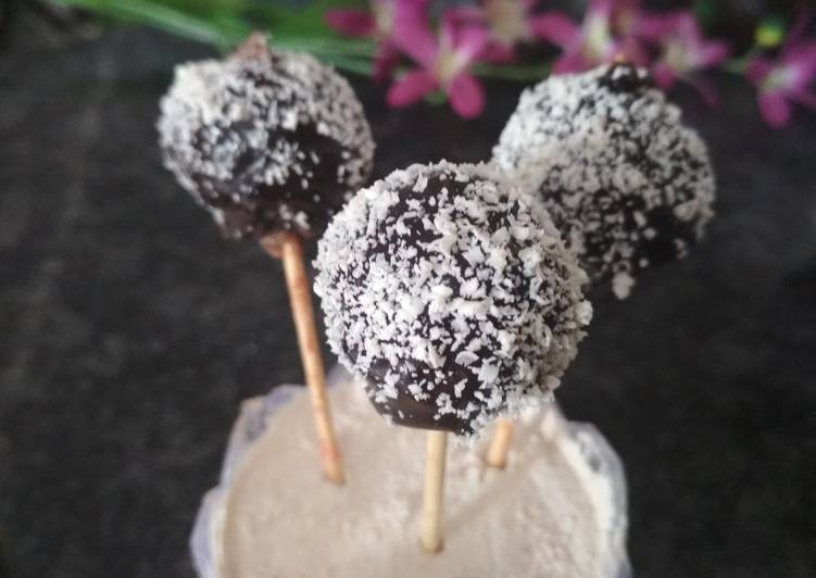 Steps to Prepare Quick Cake pops from leftover cake