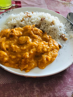 Una foto de Pepián de choclo con pollo y longaniza