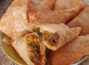 Foto resep Samosa bibeefcheese (bihun daging dan cheese)
