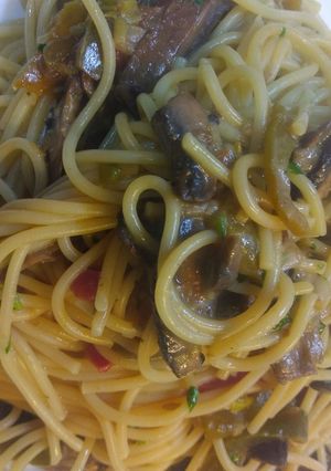 Una foto de Pasta con Verduras y Portobellos 🍄