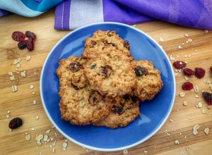 Foto di Biscotti con avena, mirtilli e nocciole