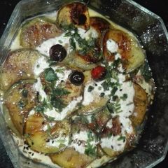 A picture of Dahi walay baigan (Egg Plant).