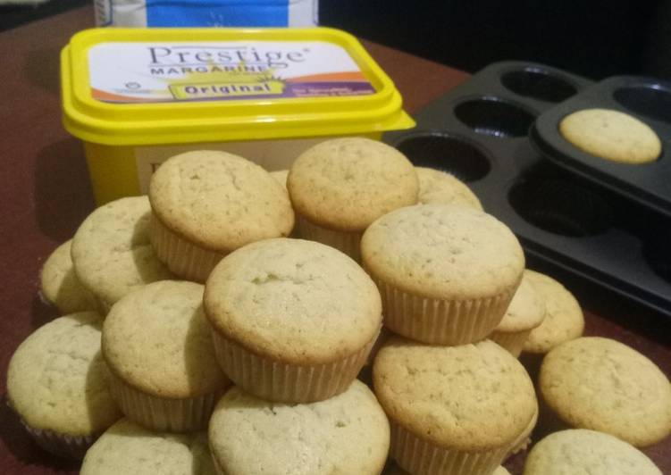 Step-by-Step Guide to Prepare Quick Vanilla Lemon cupcakes