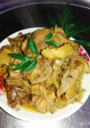 Hình của món Gà kho gừng sả (xáo gà gừng sả).