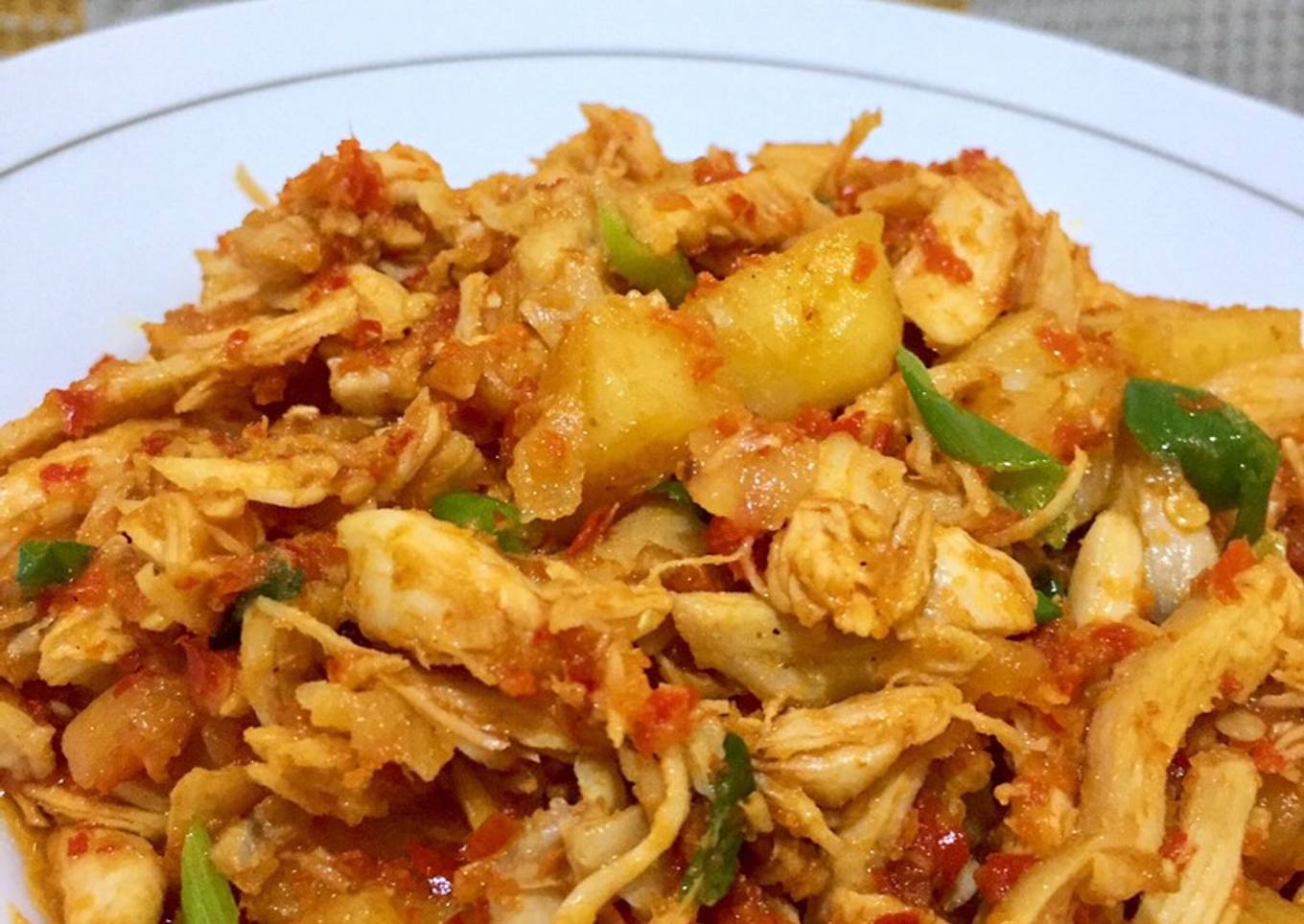 Ayam Suwir Kentang Balado