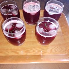 A picture of Rosemary & beetroot juice.