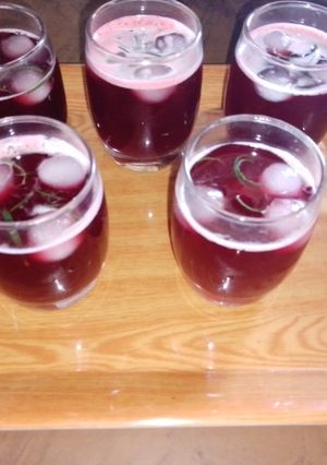A picture of Rosemary & beetroot juice.