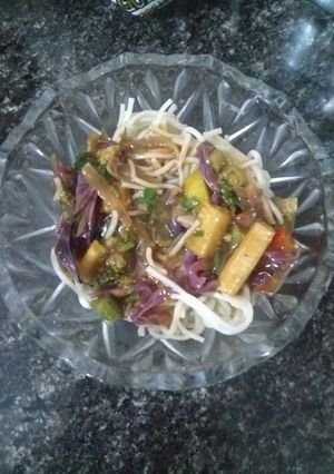 A picture of Chinese Stir Fried Vegetables with Noodles.