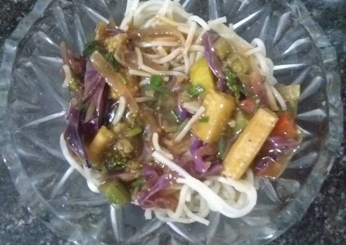 Chinese Stir Fried Vegetables with Noodles