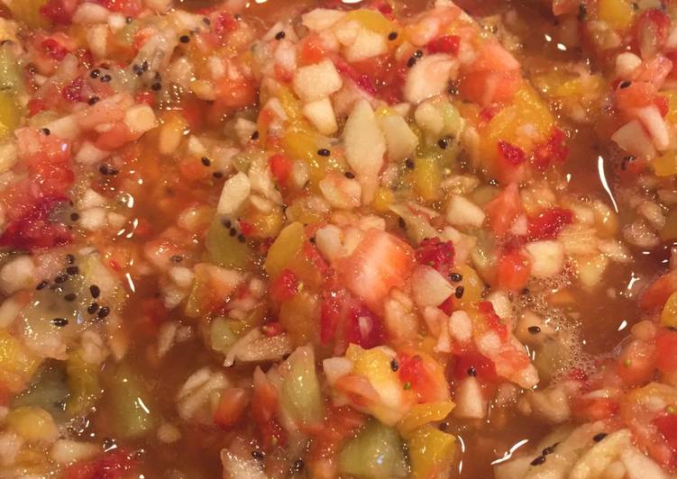 How to Prepare Speedy Fruit Salsa