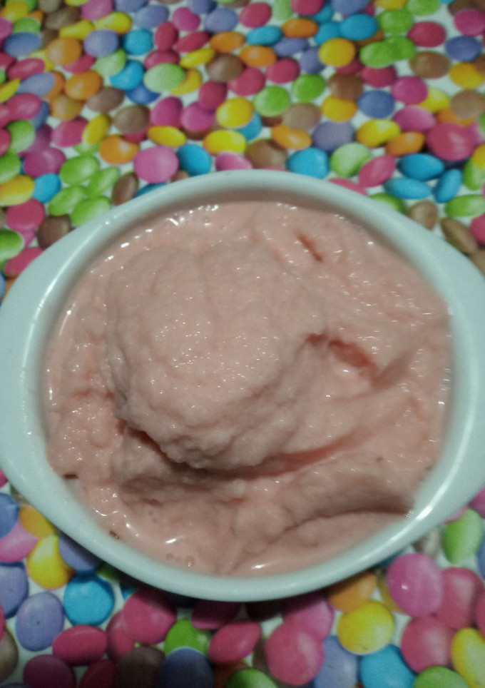 Una foto de Helado de sandía y yogurt light