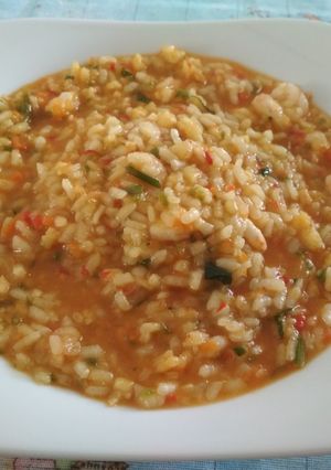 Una foto de Arroz con gambas