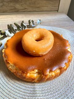 Una foto de Tarta de queso sabor donut en airfryer