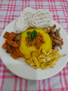 Foto resep Nasi Kuning Rice Cooker
