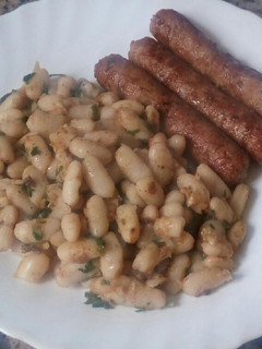 Una foto de Alubias con longanizas