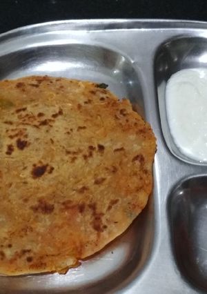 A picture of Mooli Paratha.