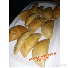 A picture of Meat pie(baking).