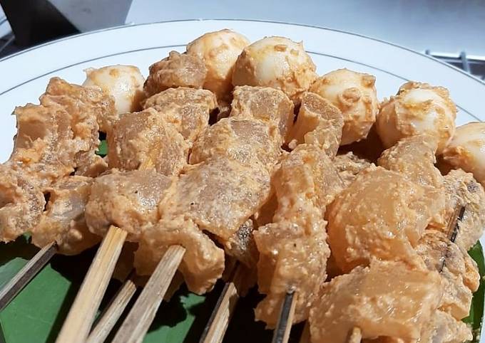 Sate Kikil (+ telur puyuh) Khas Jepara