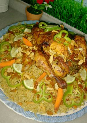 صورة لوصفة دجاج محشي مع رز الكبسه 😍😋