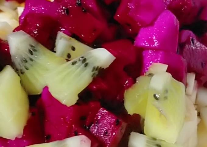 Resep Salad Buah Ala Kadarnya 🥰 Oleh Dapoer Mom Naura Cookpad