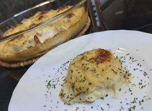 O poză a rețetei Ouă umplute cu piept de pui și bechamel!.