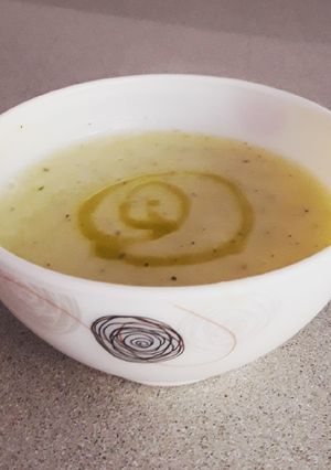 Una foto de Puré de calabacín y pepino