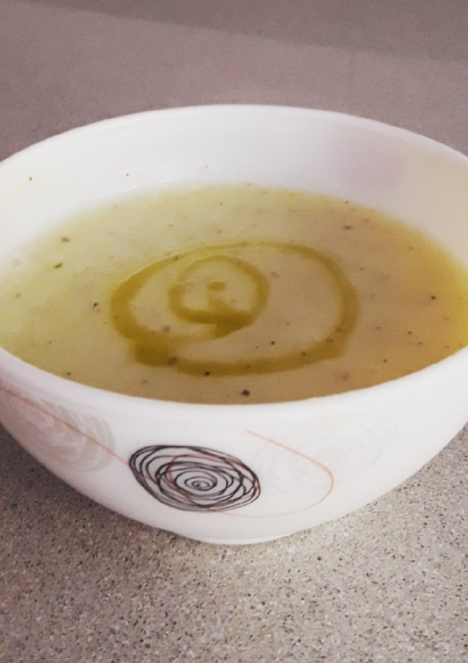 Una foto de Puré de calabacín y pepino