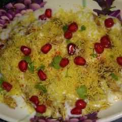 A picture of Papri chat.