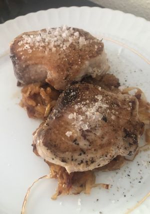 Una foto de Bonito Encebollado Clásico