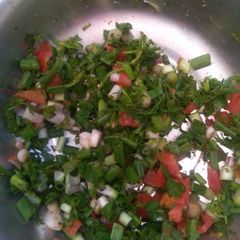 A picture of Spring onion salad.