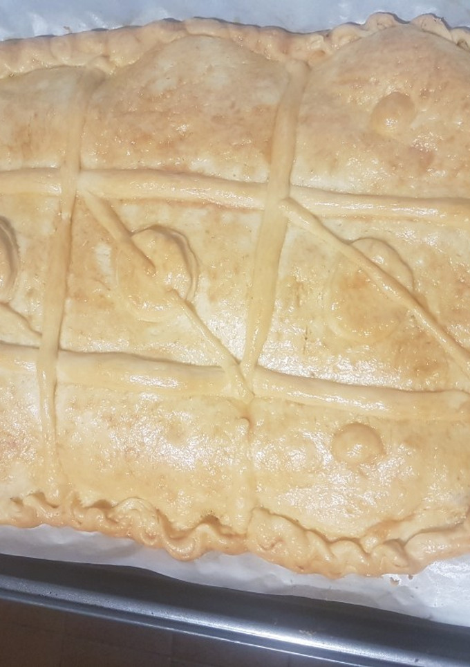 Una foto de Empanada gallega con masa casera