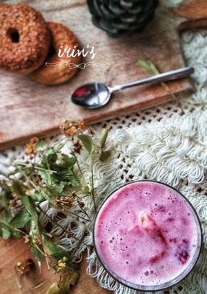 Foto resep Strawberry avocado smoothies