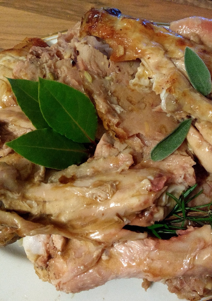 Una foto de Pollo casero con piel rellena a la mandarina