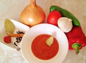 Foto principal de Sofrito de cebolla, tomates y pimientos