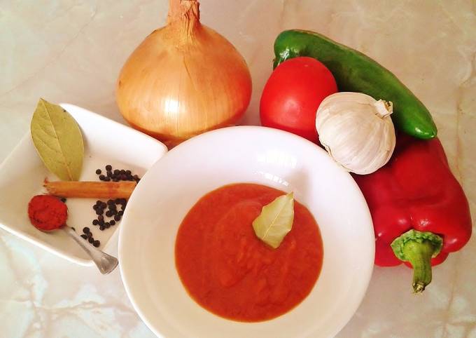 Foto principal de Sofrito de cebolla, tomates y pimientos